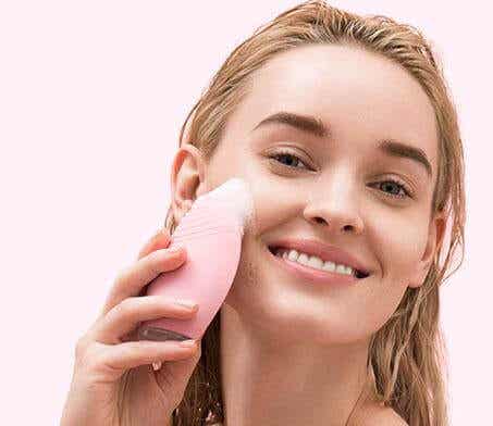 masaje-con-cepillo-facial