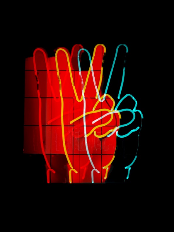 paz amor luz neon